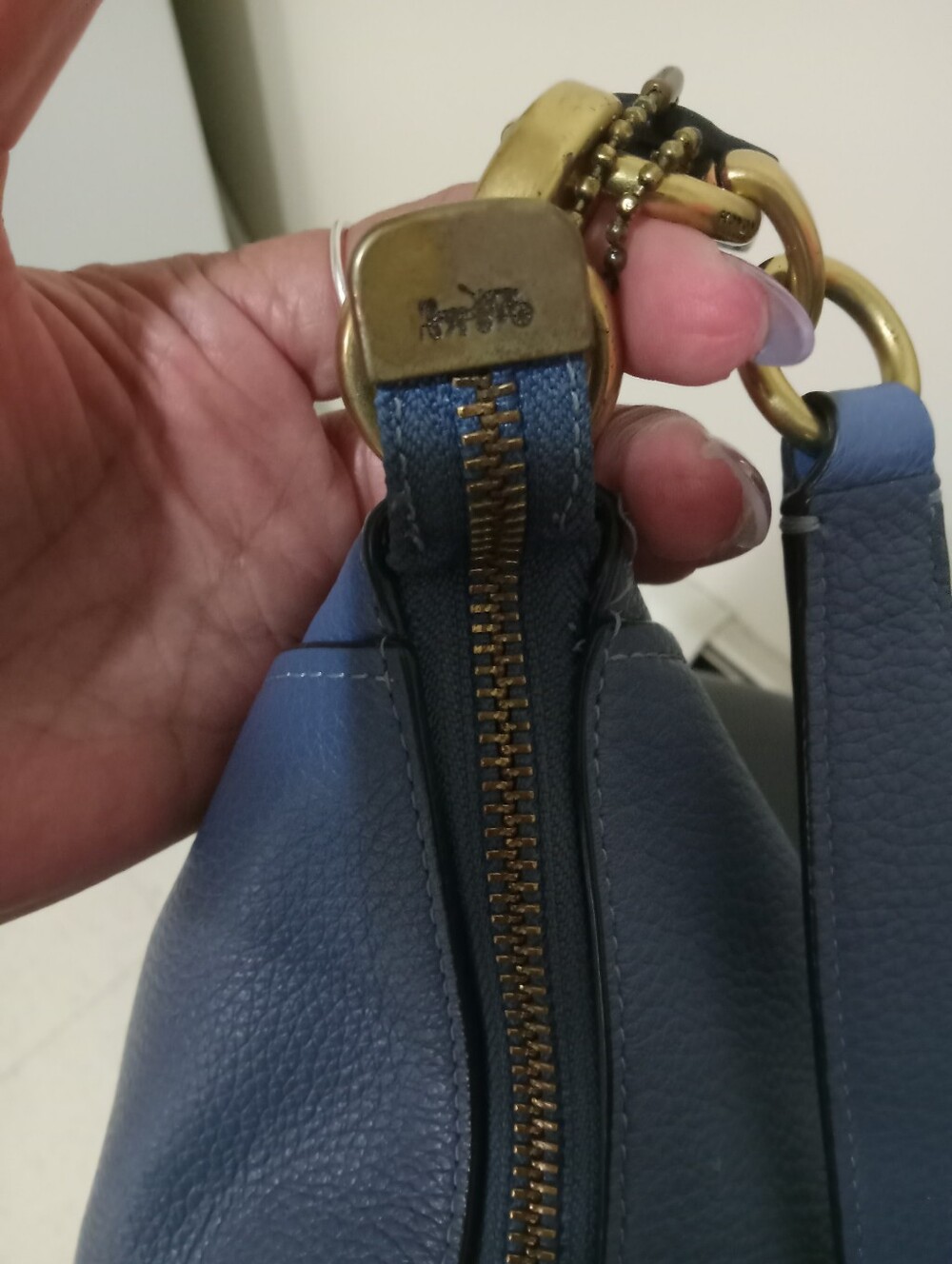 Coach 2019 Elle 2way Hobo Bag EUC - Picture 10 of 16